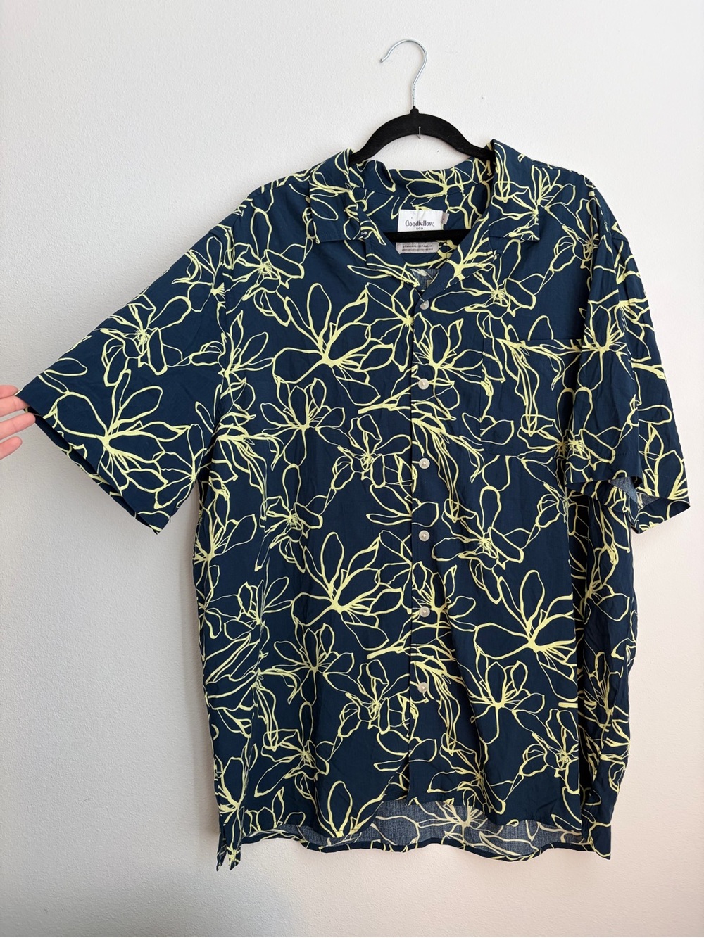Goodfellow & Co Navy Short-Sleeve Floral Outline Button-Down Shirt